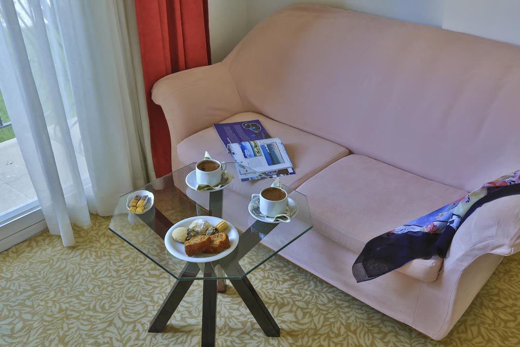 Kiraz Butik Hotel Алакати Стая снимка